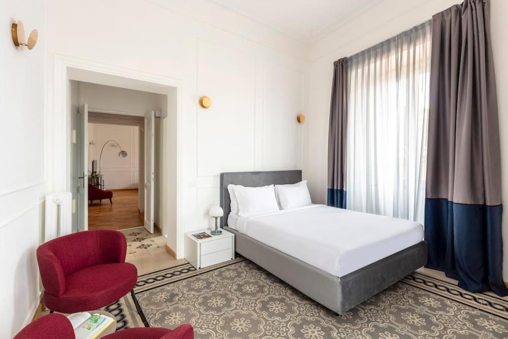 Sjr Luxury Apartment Trevi Fountain روما المظهر الخارجي الصورة