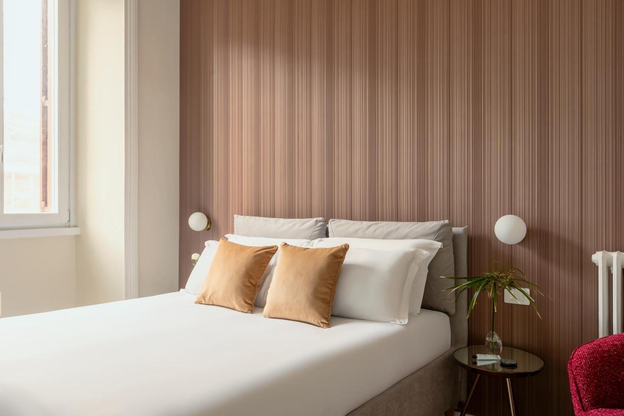 Sjr Luxury Apartment Trevi Fountain روما المظهر الخارجي الصورة